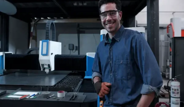 Metal laser cutting machine service